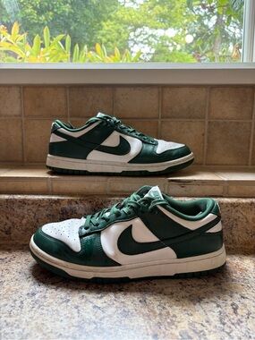 Nike Dunk Low Michigan
